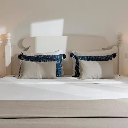 Fontinha By An Island *