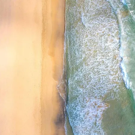 Fontinha By An Island Apartment