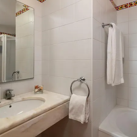 Apartment Fontinha By An Island