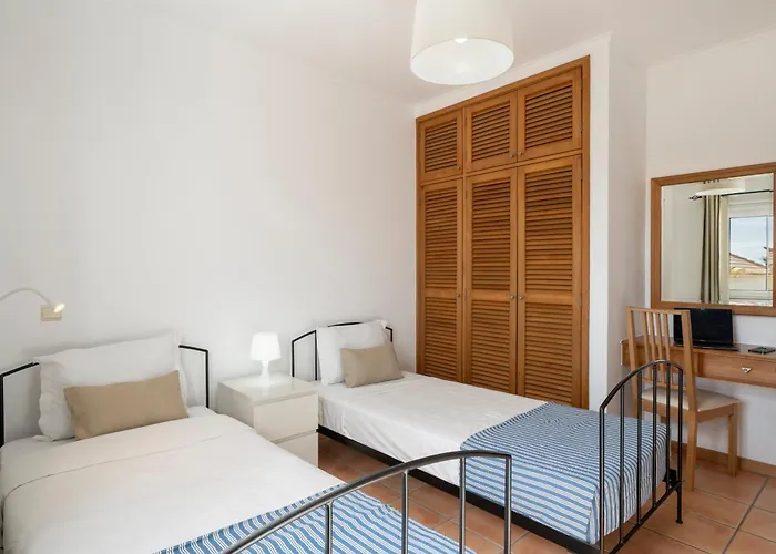 Lejlighed Fontinha By An Island *